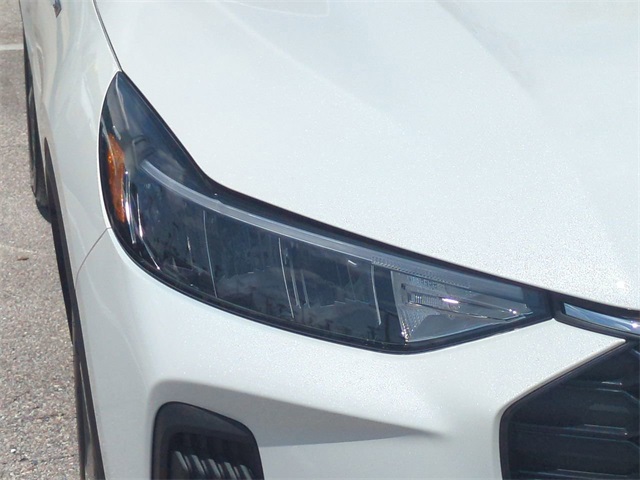 2025 Ford Escape ST-Line photo 10