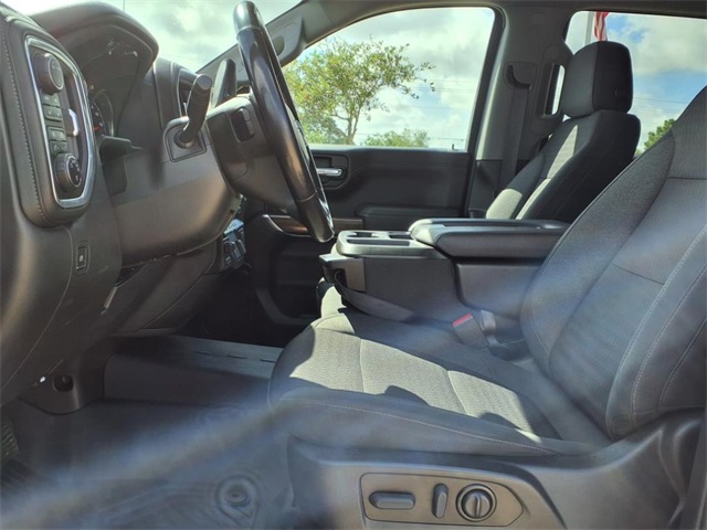 2022 Chevrolet Silverado 1500 RST photo 4