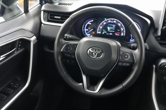 2022 Toyota RAV4 Hybrid XSE photo 10