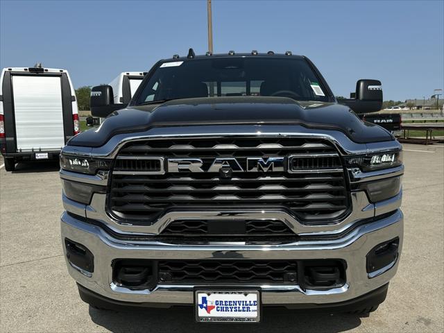 2025 Ram 2500 Tradesman photo 2