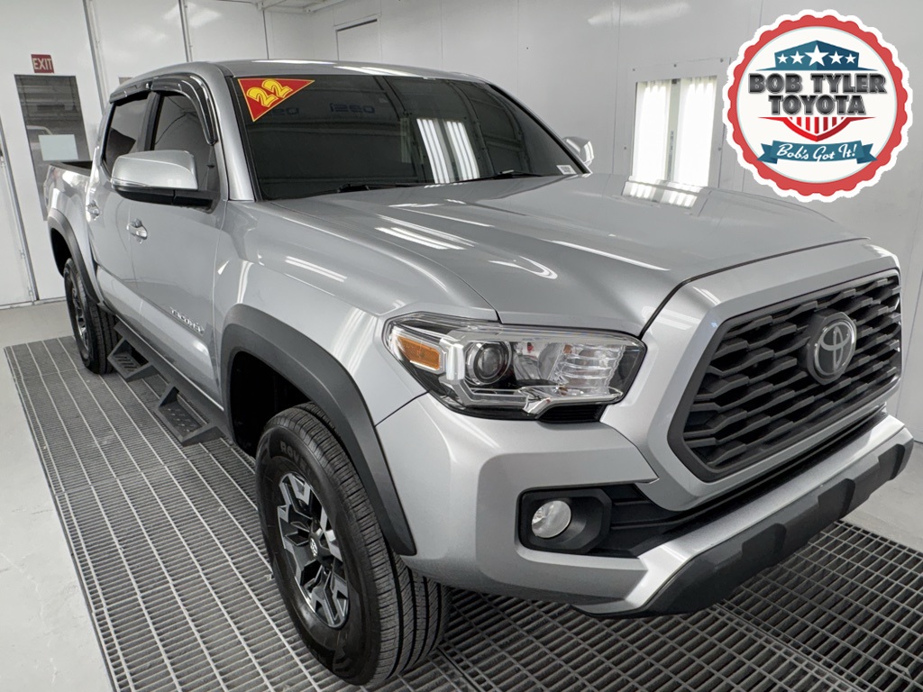 2022 Toyota Tacoma SR's photo