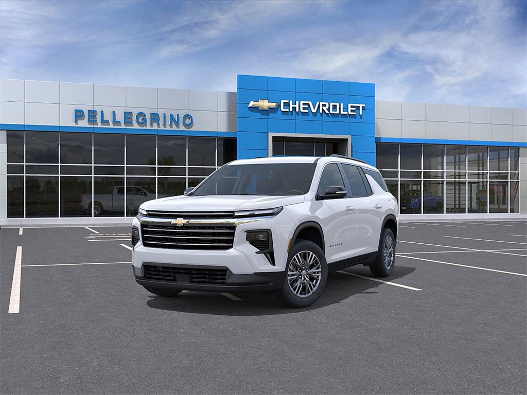 2026 Chevrolet Traverse photo 8