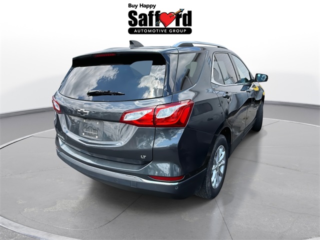 2018 Chevrolet Equinox LT photo 2