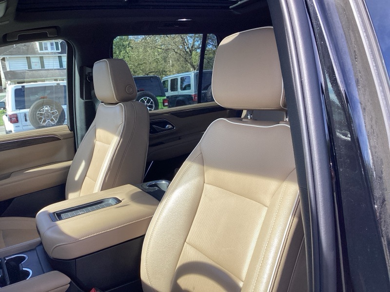 2023 Chevrolet Tahoe Premier photo 19