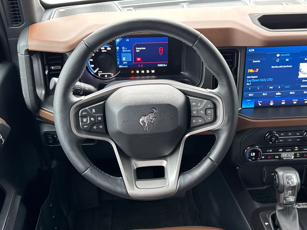 2024 Ford Bronco Outer Banks photo 21