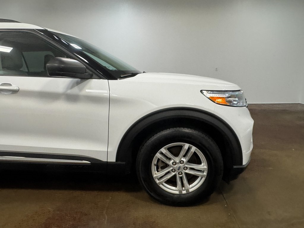 2023 Ford Explorer XLT photo 29
