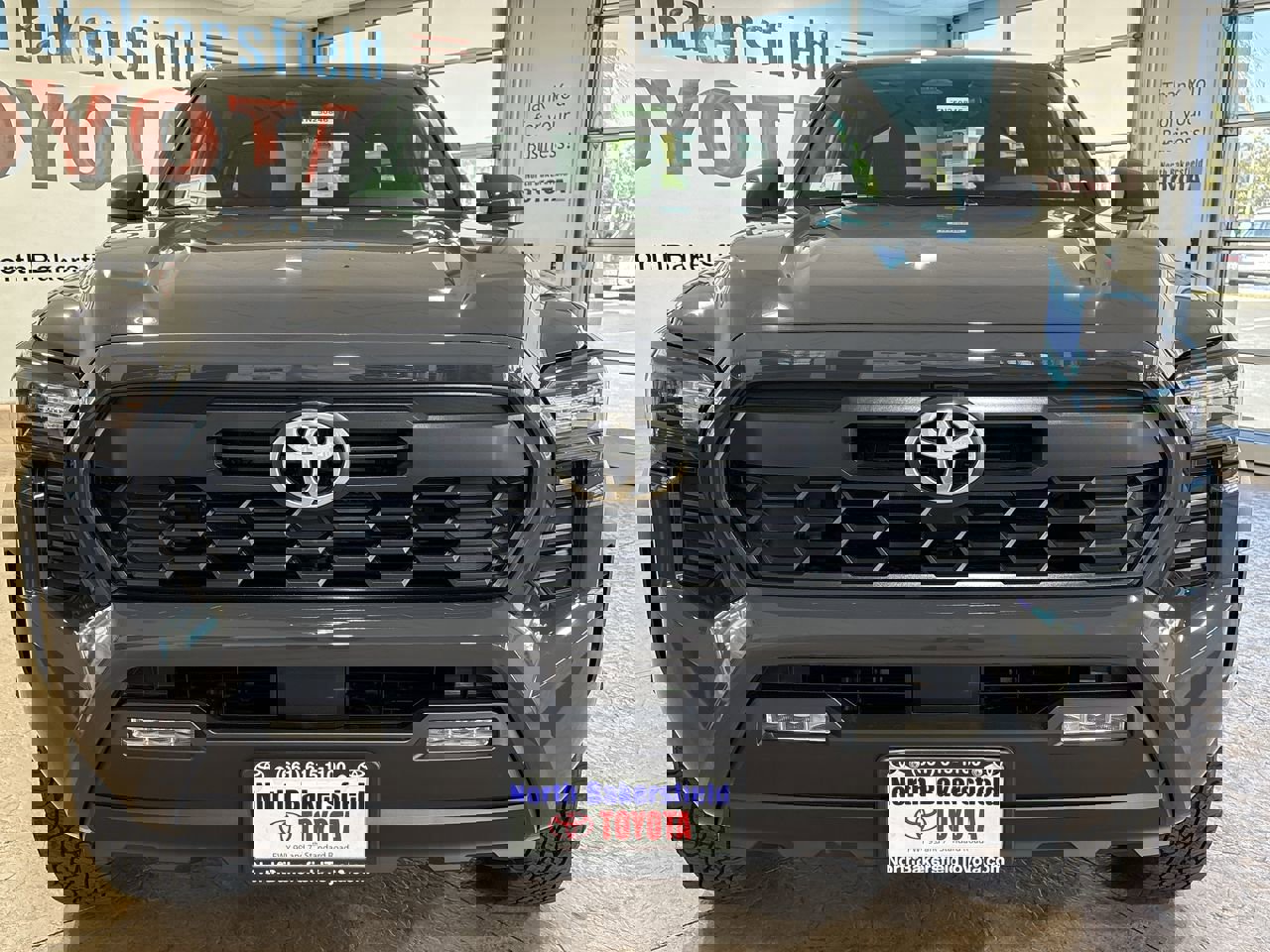 2025 Toyota Tacoma TRD Off-Road photo 4
