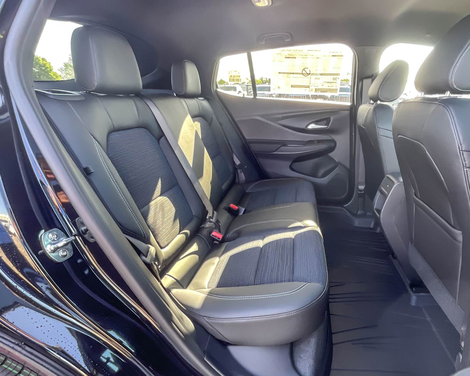 2025 Buick Envista Preferred photo 17