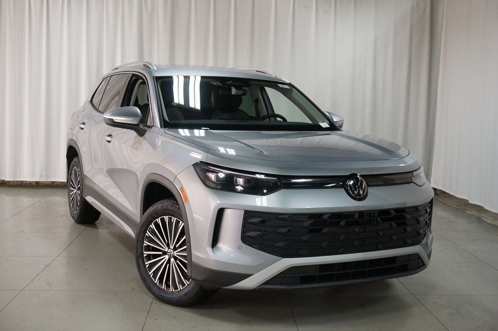 2025 Volkswagen Tiguan S photo 4