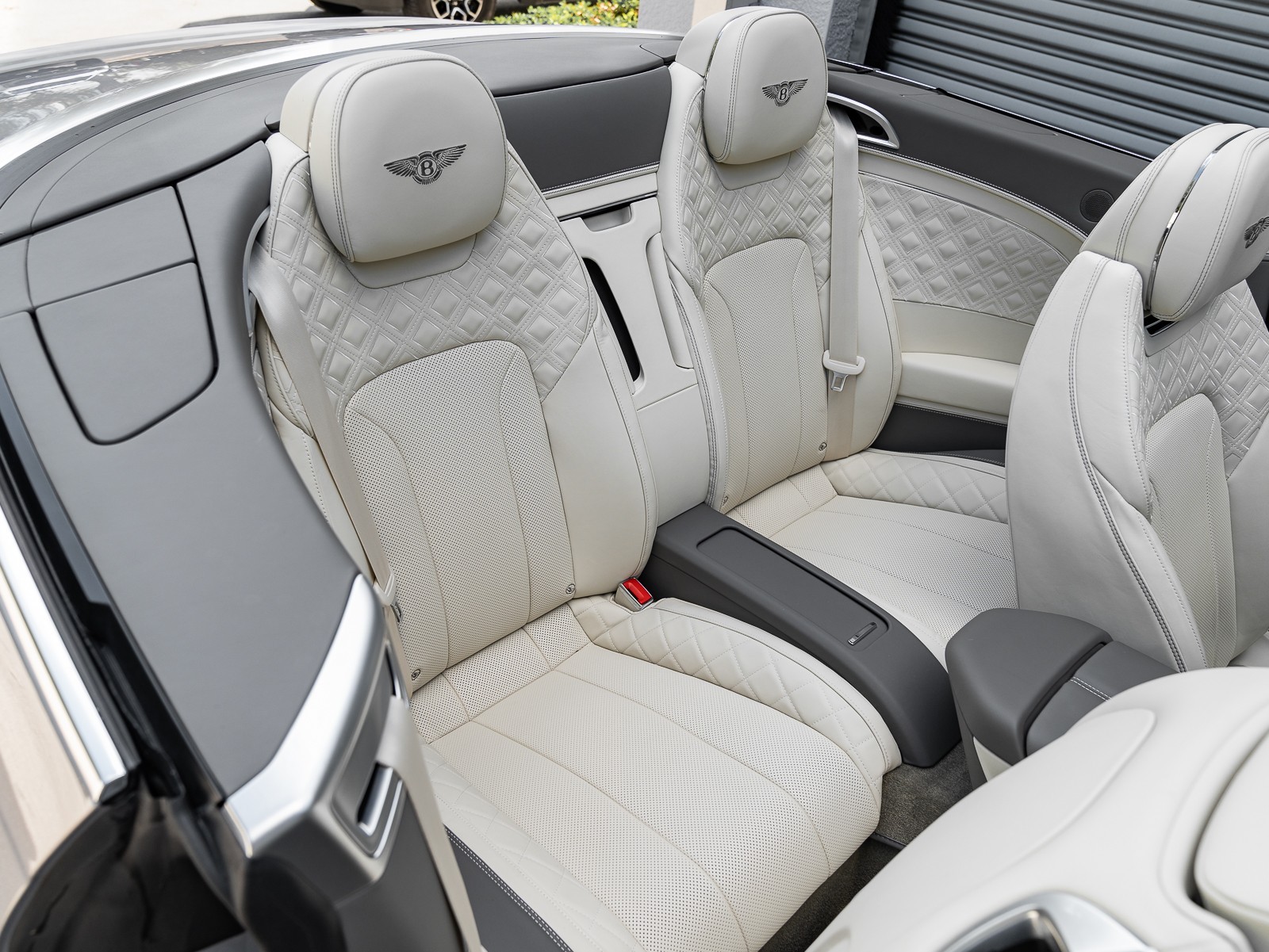 2022 Bentley Continental GT V8 photo 17