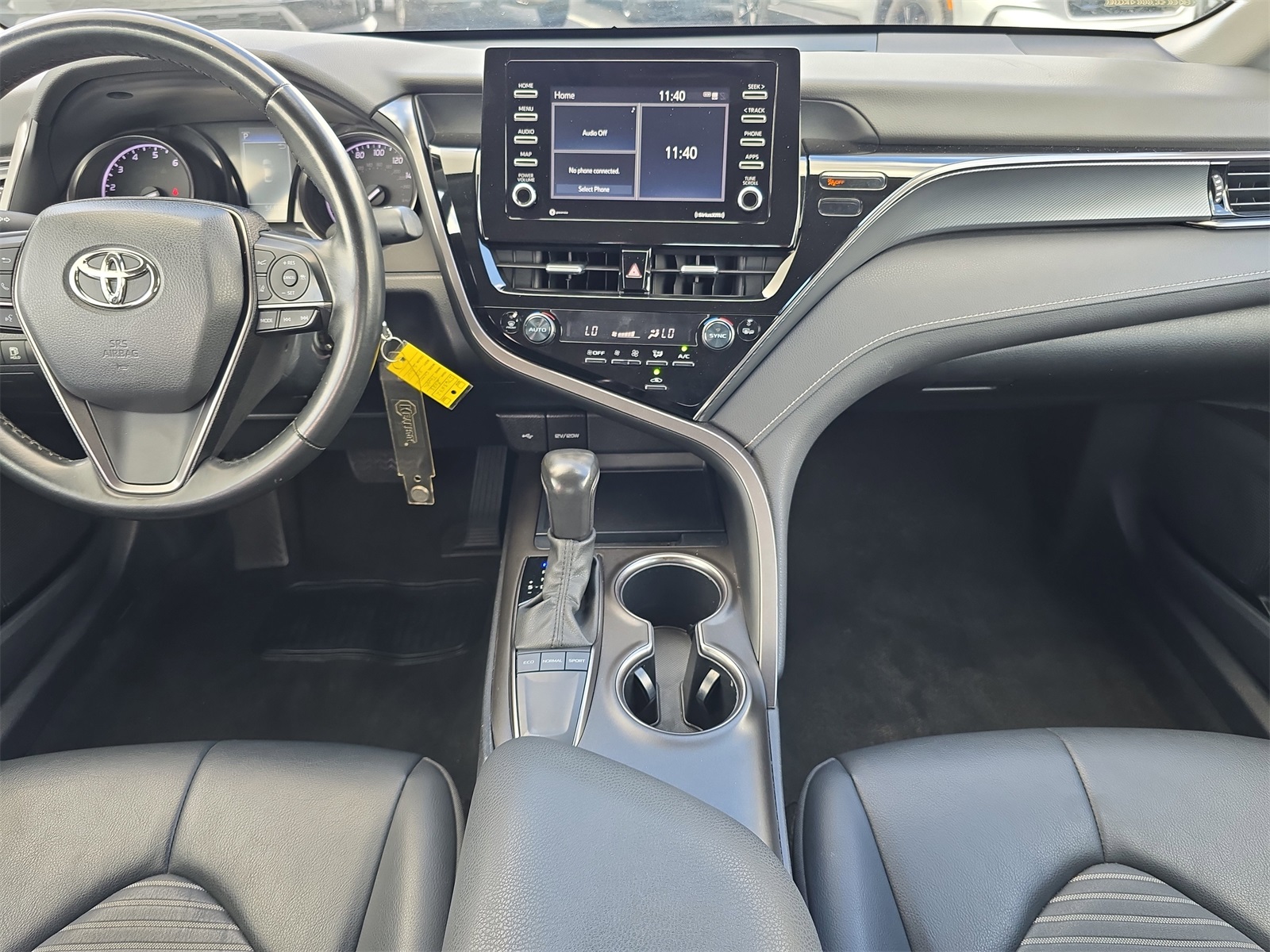 2023 Toyota Camry SE photo 12