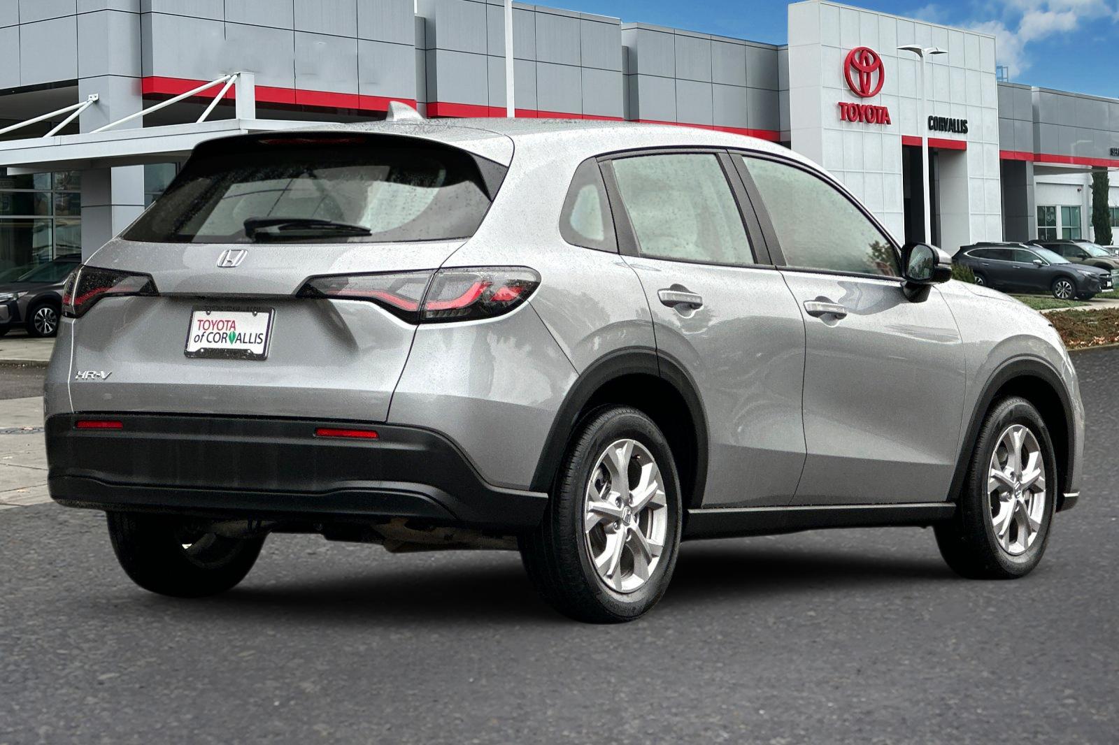 2023 Honda HR-V LX photo 2