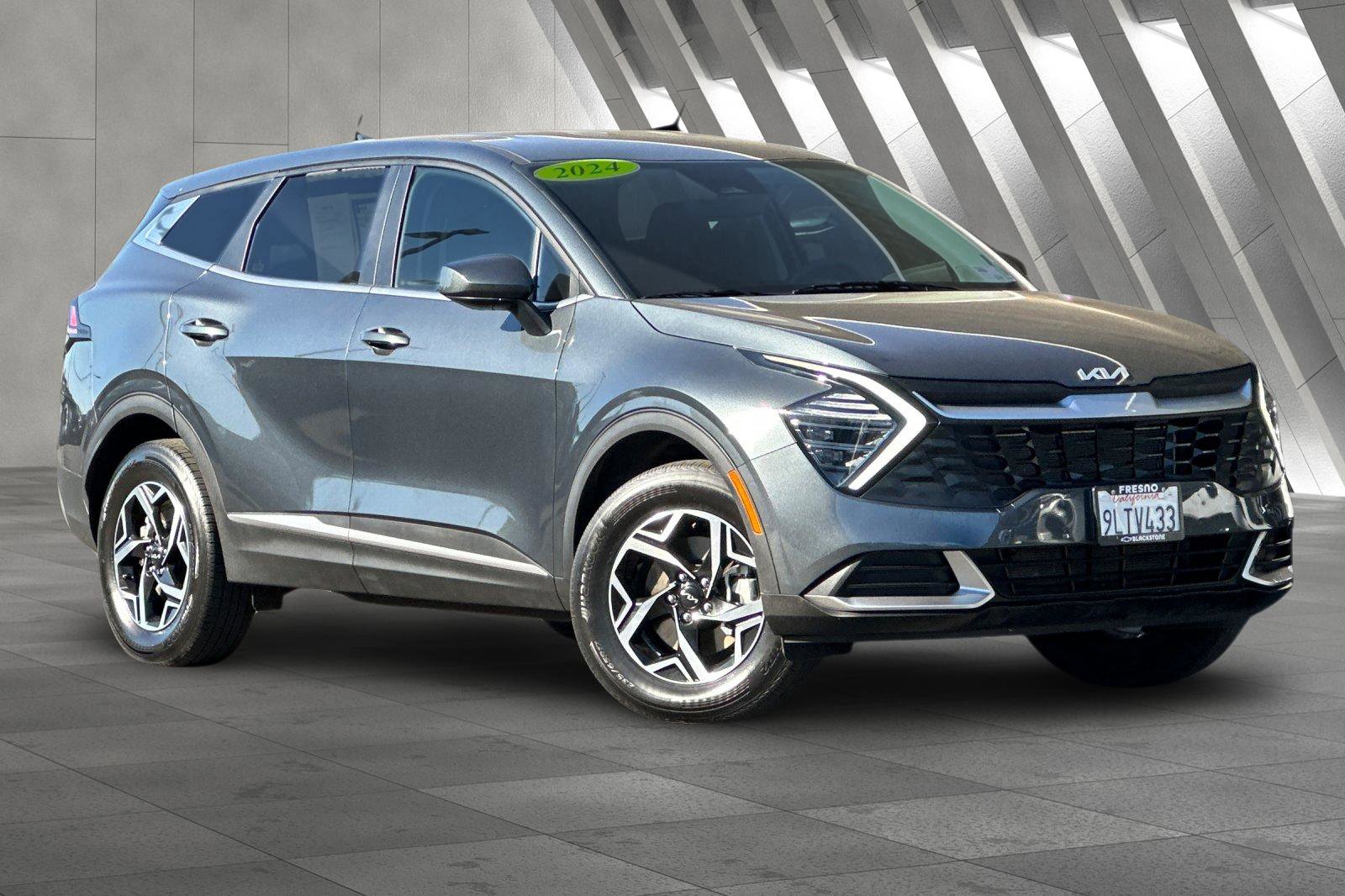 2024 Kia Sportage LX's photo