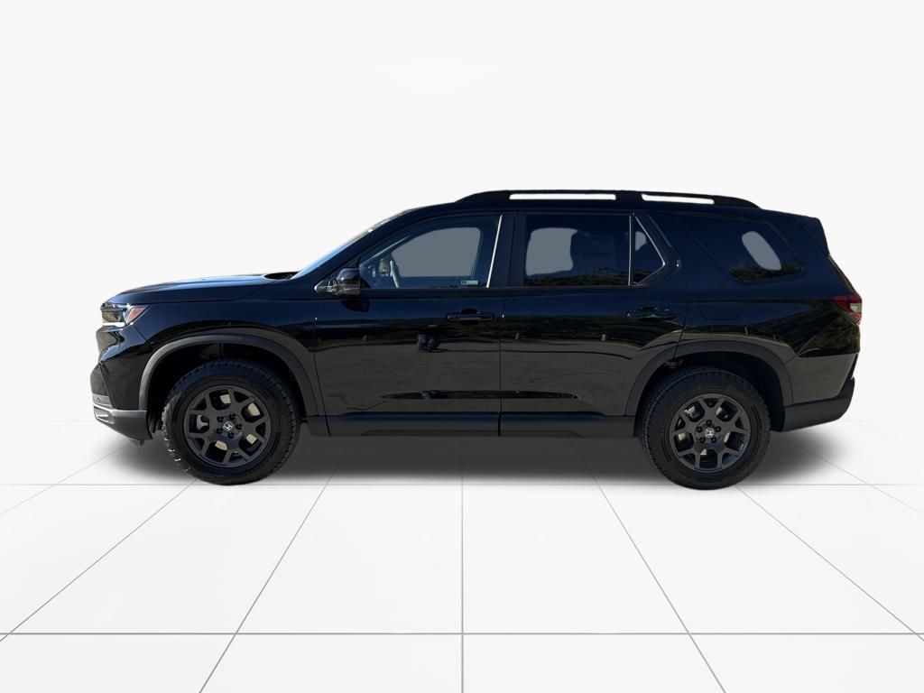 2025 Honda Pilot TrailSport photo 3