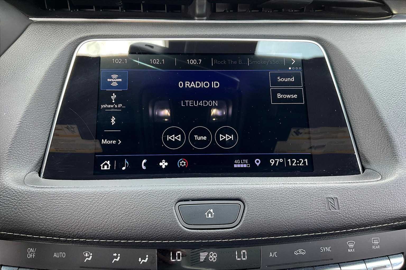 2019 Cadillac XT4 Premium Luxury photo 30
