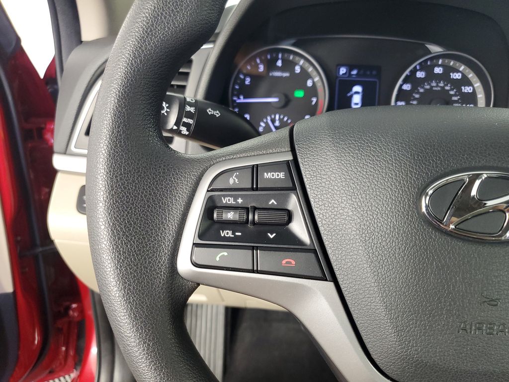 2018 Hyundai Elantra SEL photo 24