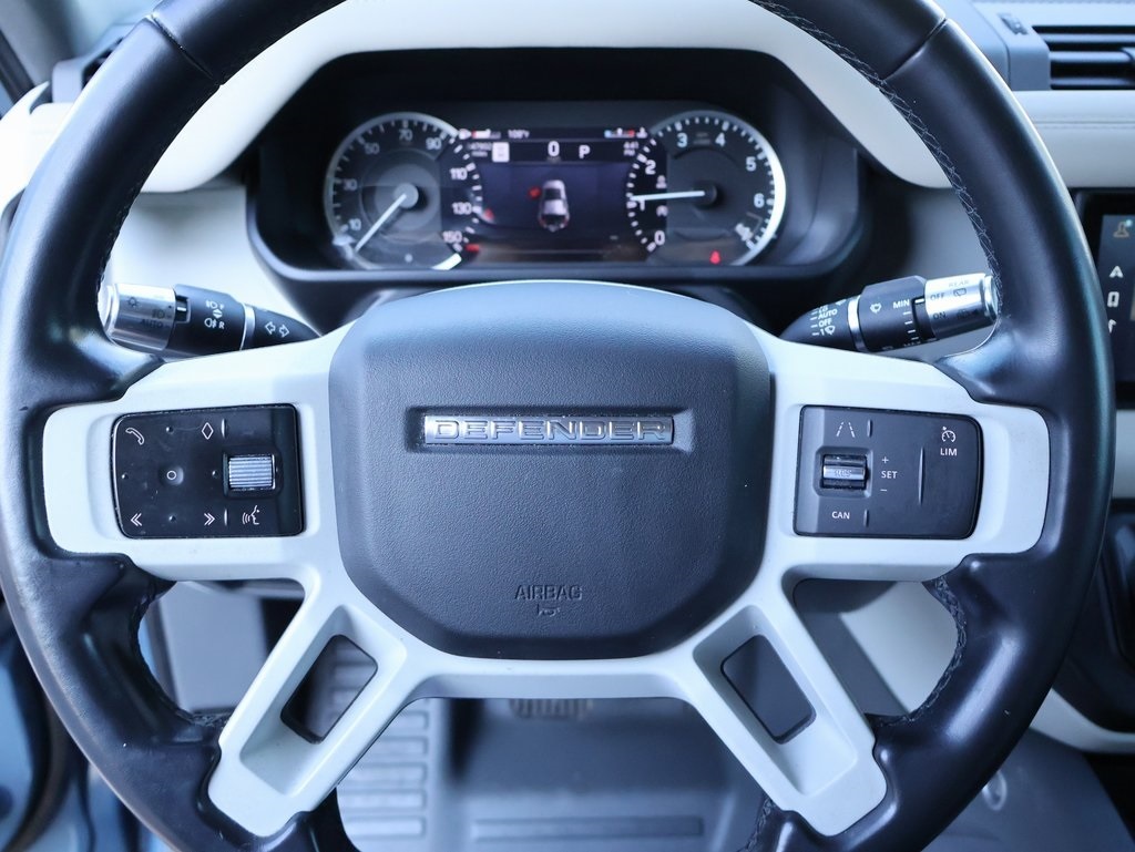 2022 Land Rover Defender 110 SE photo 24