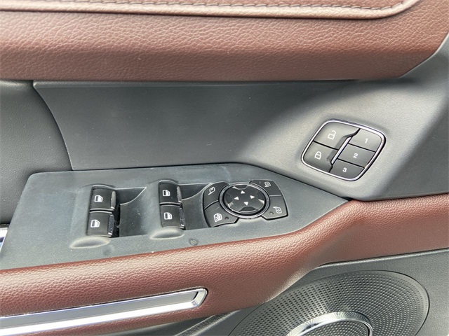 2023 Ford Expedition Limited photo 5