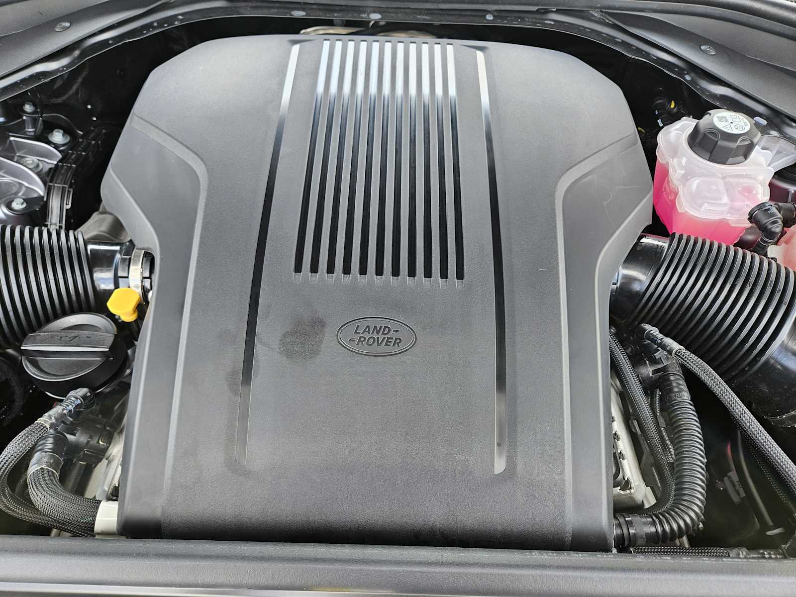 2025 Land Rover Range Rover SE photo 26