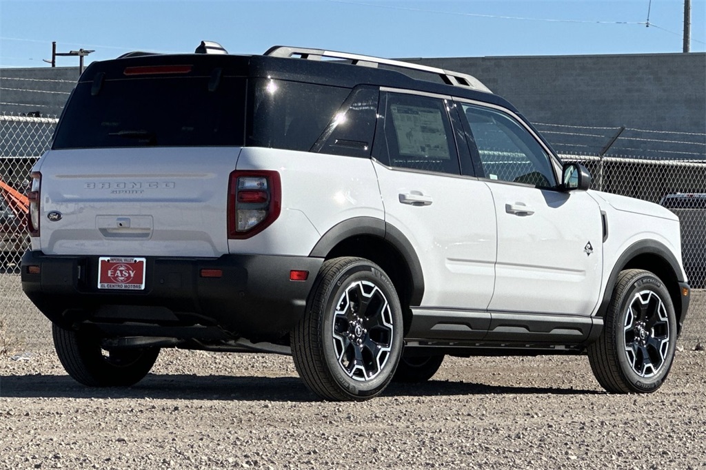 2025 Ford Bronco Sport Outer Banks photo 4