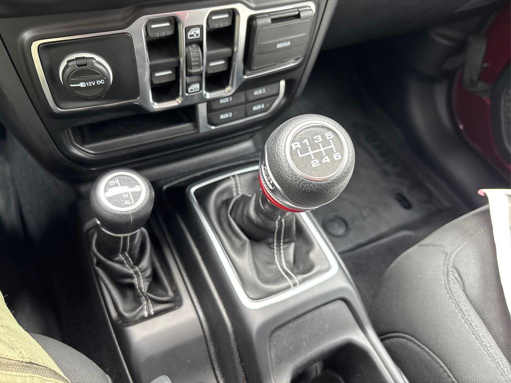 2021 Jeep Wrangler Unlimited Sahara photo 30