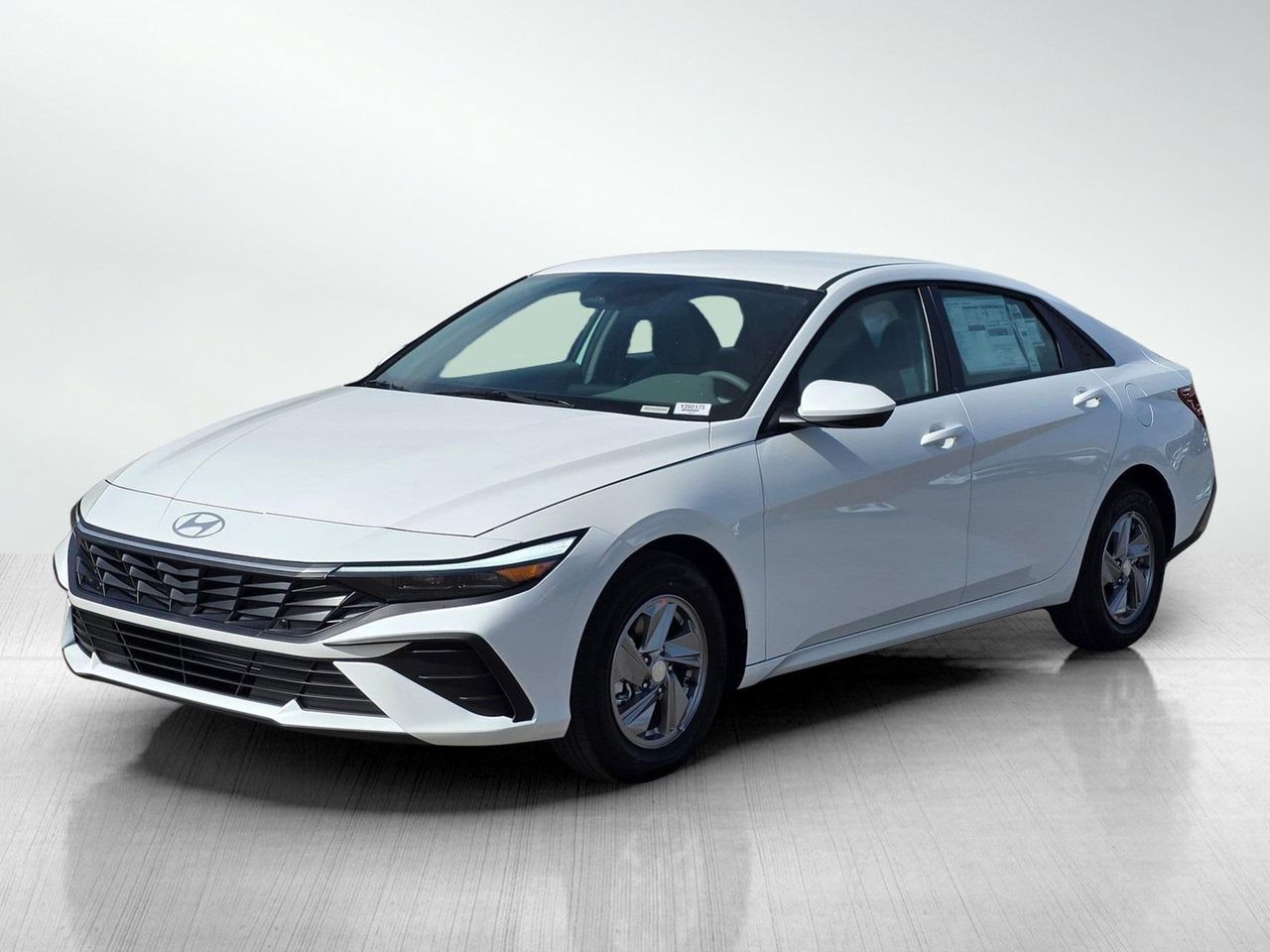 2026 Hyundai Elantra SE photo 3