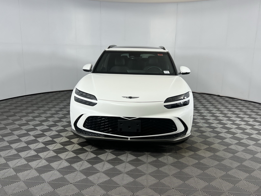 2025 Genesis GV60 RWD photo 8