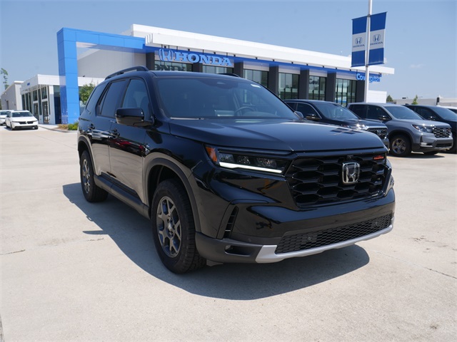 2025 Honda Pilot TrailSport's photo
