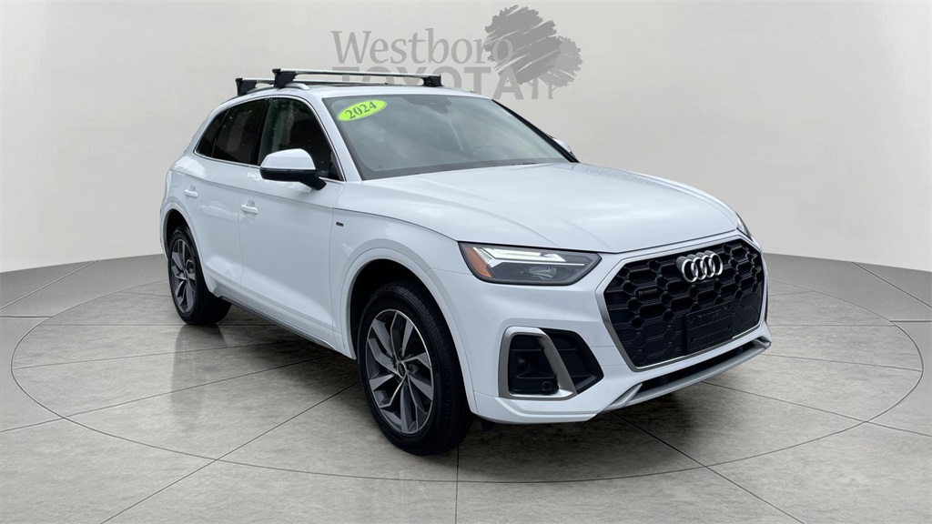 2024 Audi Q5 Premium Plus's photo