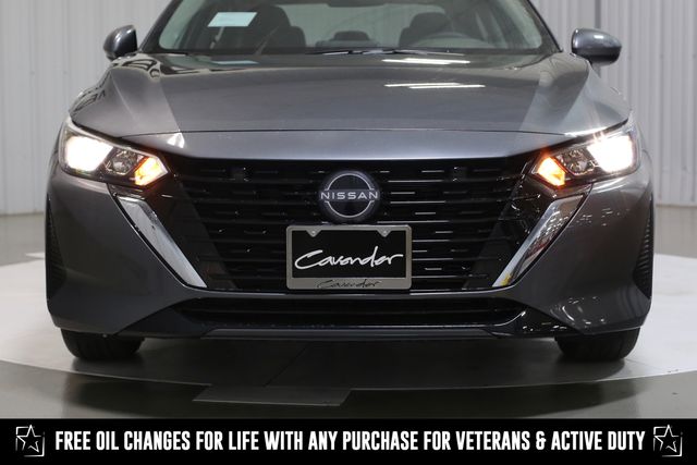 2025 Nissan Sentra SV photo 3