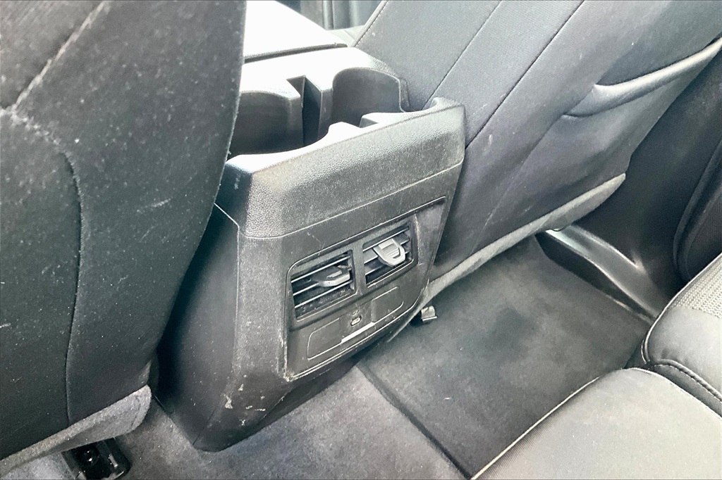 2023 Chevrolet Colorado LT photo 11