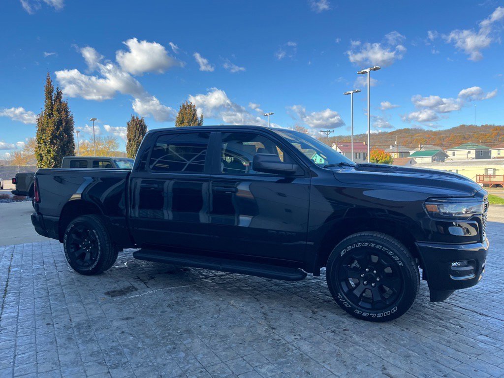 2025 Ram 1500 Tradesman photo 2