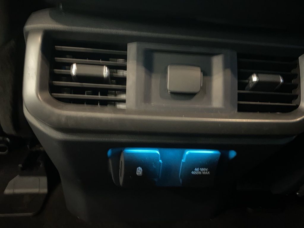 2024 Ford F-150 XLT photo 13