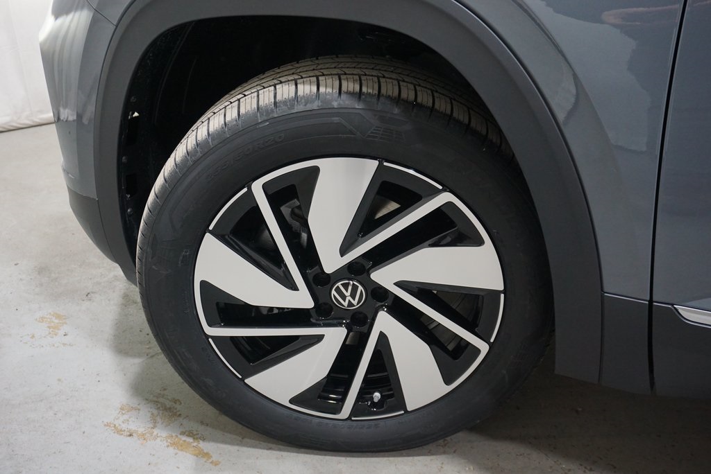 2025 Volkswagen Atlas SEL photo 36