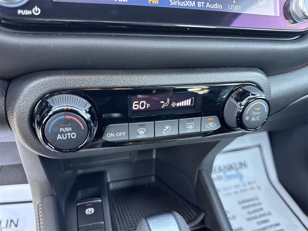 2024 Nissan Kicks SR photo 18