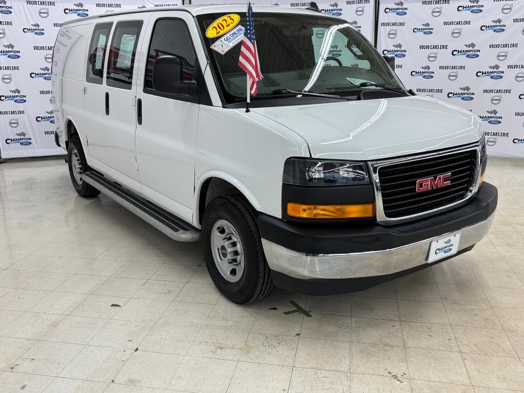 2023 GMC Savana Cargo 1WT's photo