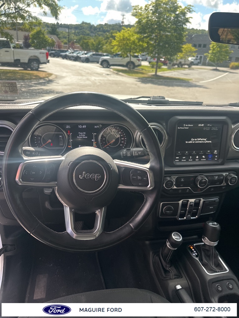2019 Jeep Wrangler Unlimited Sahara photo 12