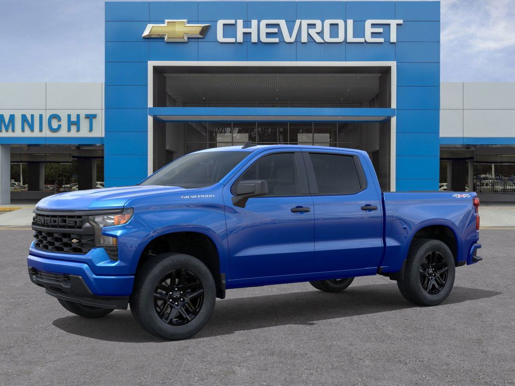 2026 Chevrolet Silverado 1500 Custom photo 2
