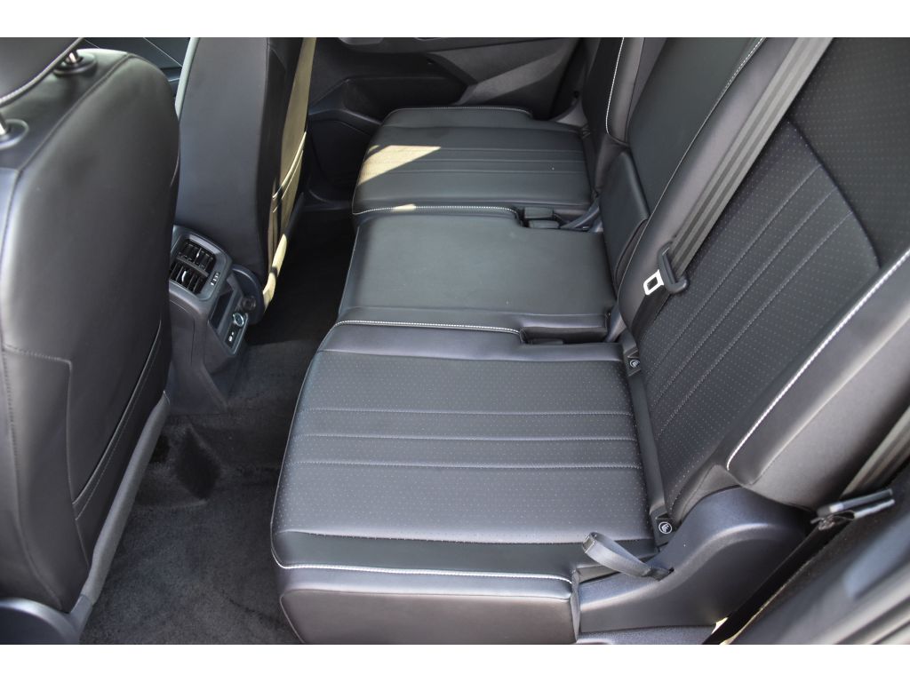 2024 Volkswagen Tiguan SE R-Line Black photo 14