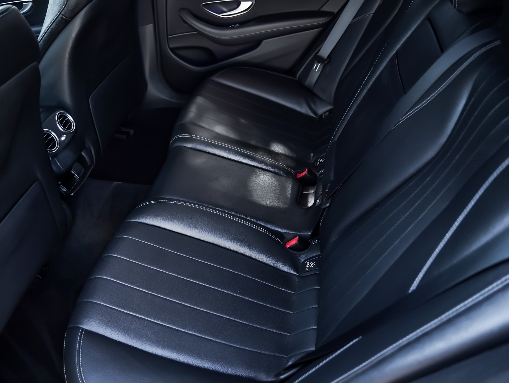 2022 Mercedes Benz E 450 4MATIC Sedan photo 23