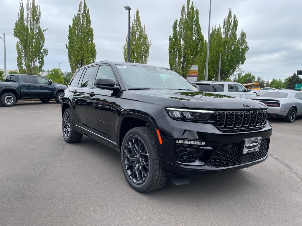 2025 Jeep Grand Cherokee Summit photo 6