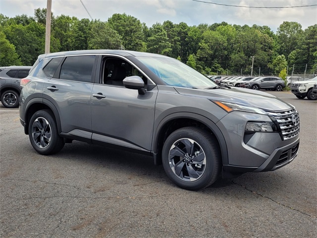 2025 Nissan Rogue SV photo 2