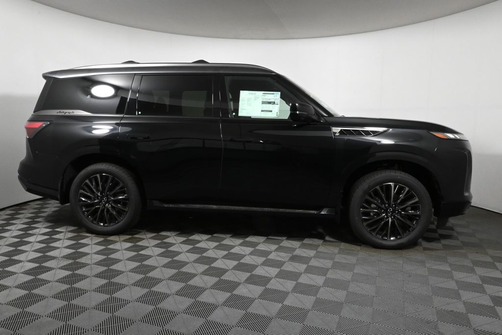 2025 Infiniti QX80 photo 7