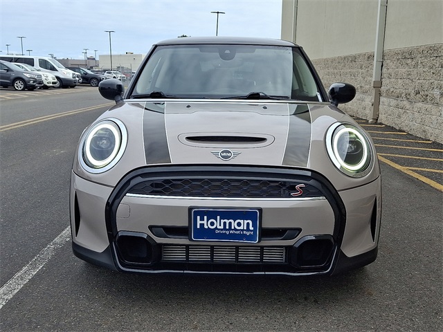 2024 Mini Cooper 2 Door Hardtop Signature photo 3