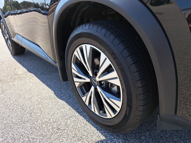 2023 Nissan Rogue SV photo 4