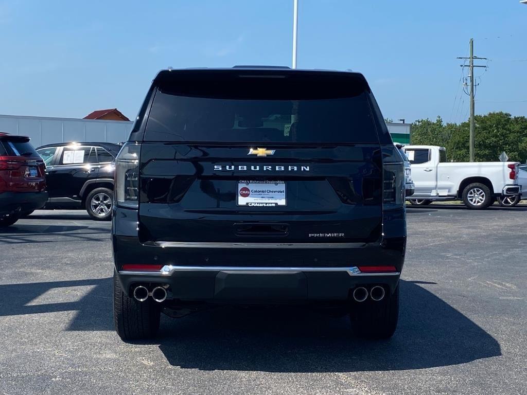 2025 Chevrolet Suburban Premier photo 4