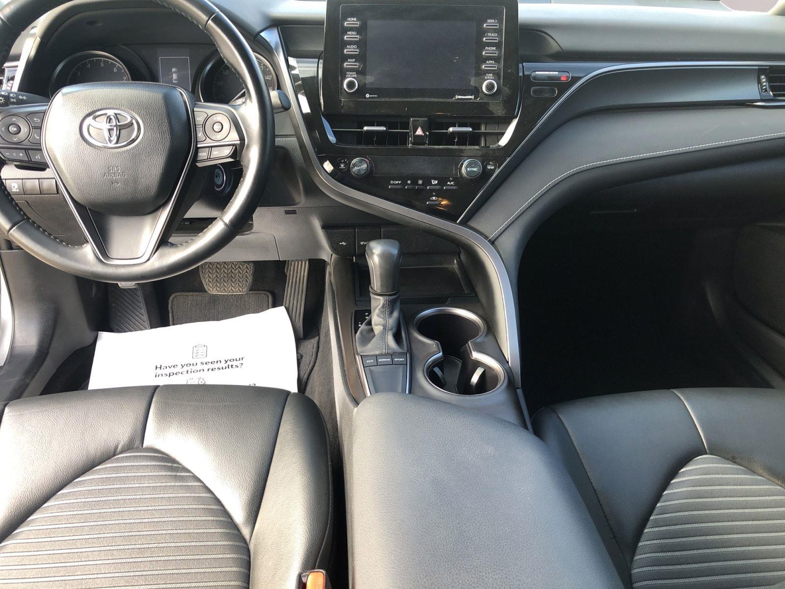 2023 Toyota Camry Hybrid SE photo 11