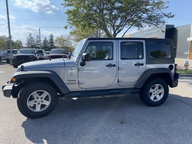 2015 Jeep Wrangler Unlimited photo 2