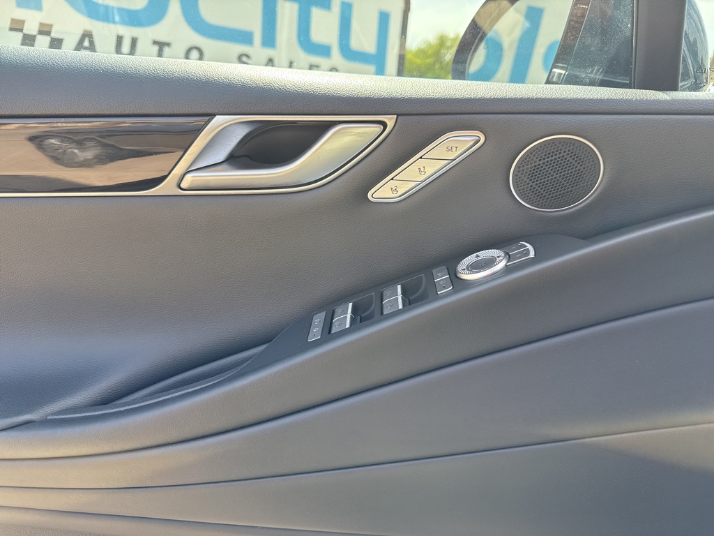 2024 Genesis G80 2.5T photo 6