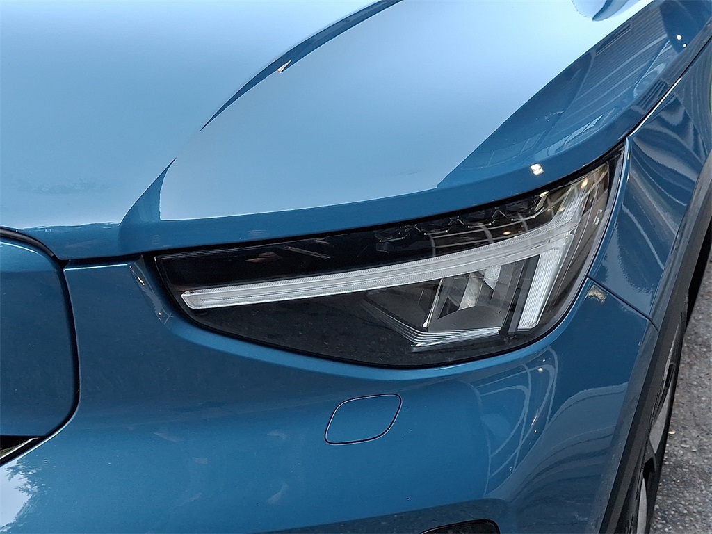 2022 Volvo C40 Recharge Ultimate photo 8